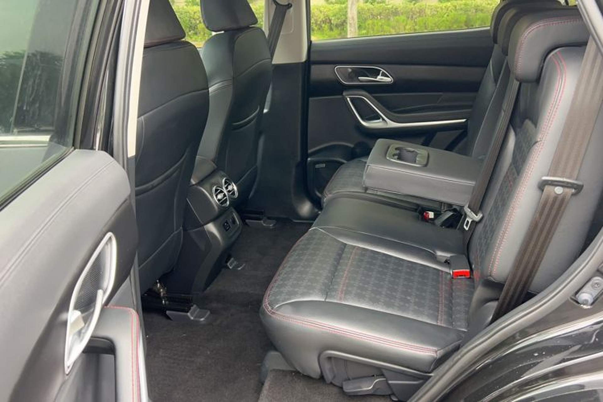 Used JAC Group Refine S7 2018 Super Edition 251T Automatic Smart Connectivity Model Driver Seat