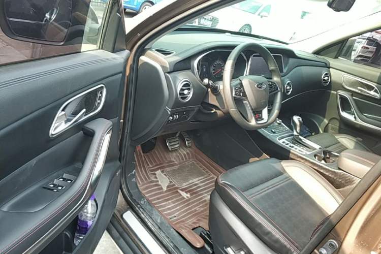 Used JAC Group Refine S7 2018 Super Edition 251T Automatic Supreme 5-Seater Driver Seat