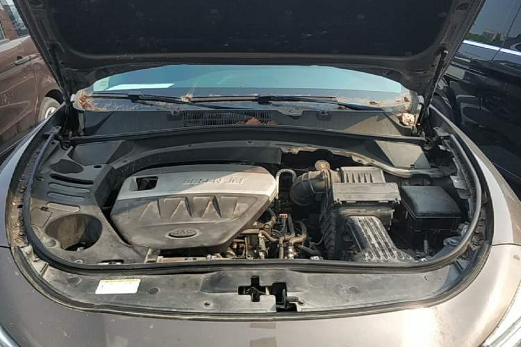 Used JAC Group Refine S7 2018 Super Edition 251T Automatic Supreme 5-Seater Engine Bay