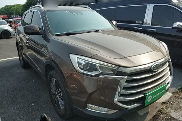 Used JAC Group Refine S7 2018 Super Edition 251T Automatic Supreme 5-Seater Front Right 45 Deg