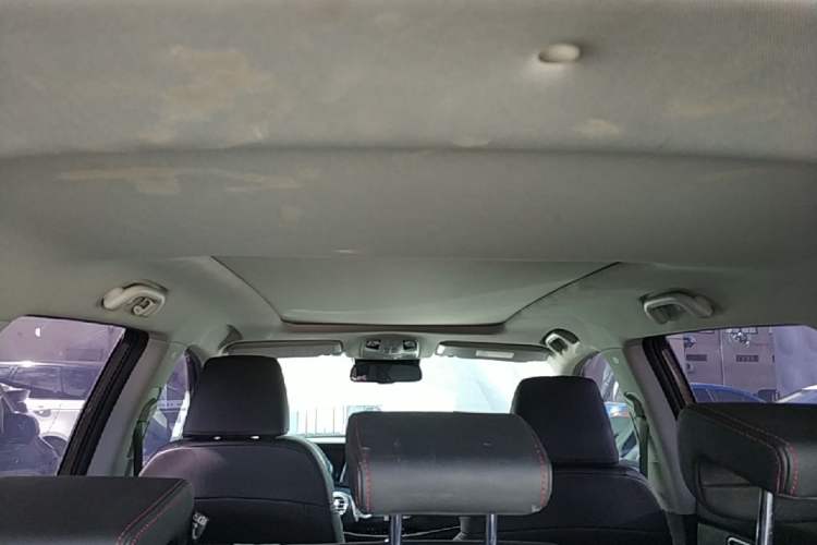 Used JAC Group Refine S7 2018 Super Edition 251T Automatic Supreme 5-Seater Headliner