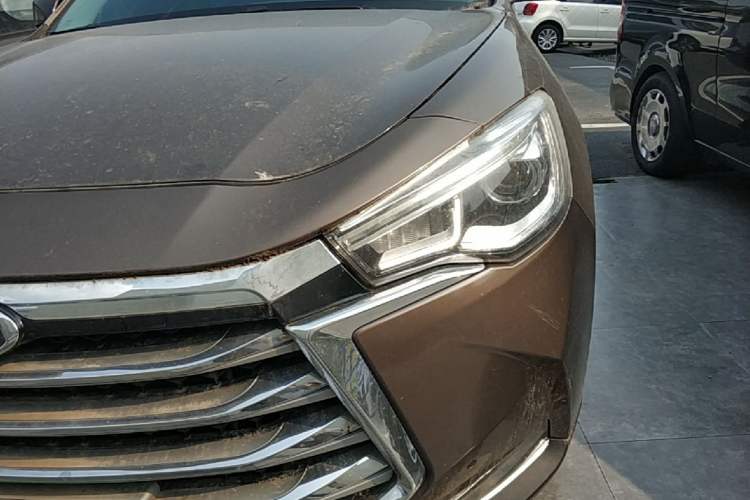 Used JAC Group Refine S7 2018 Super Edition 251T Automatic Supreme 5-Seater Left Front Headlight