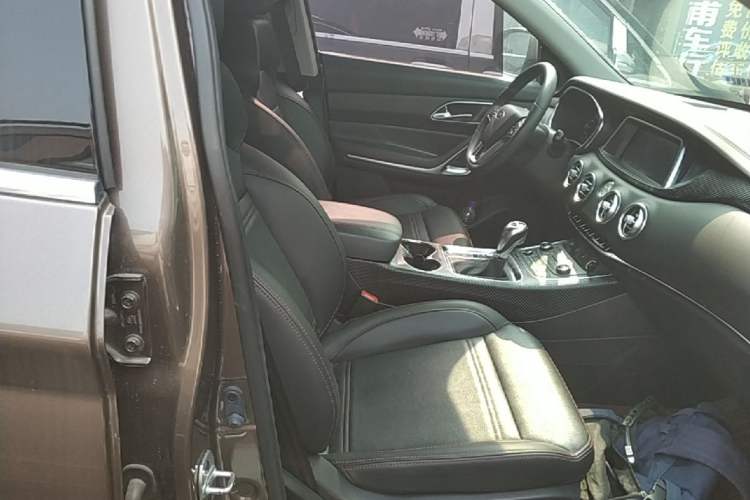 Used JAC Group Refine S7 2018 Super Edition 251T Automatic Supreme 5-Seater Right Front Seat