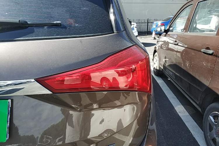 Used JAC Group Refine S7 2018 Super Edition 251T Automatic Supreme 5-Seater Right Rear Taillight