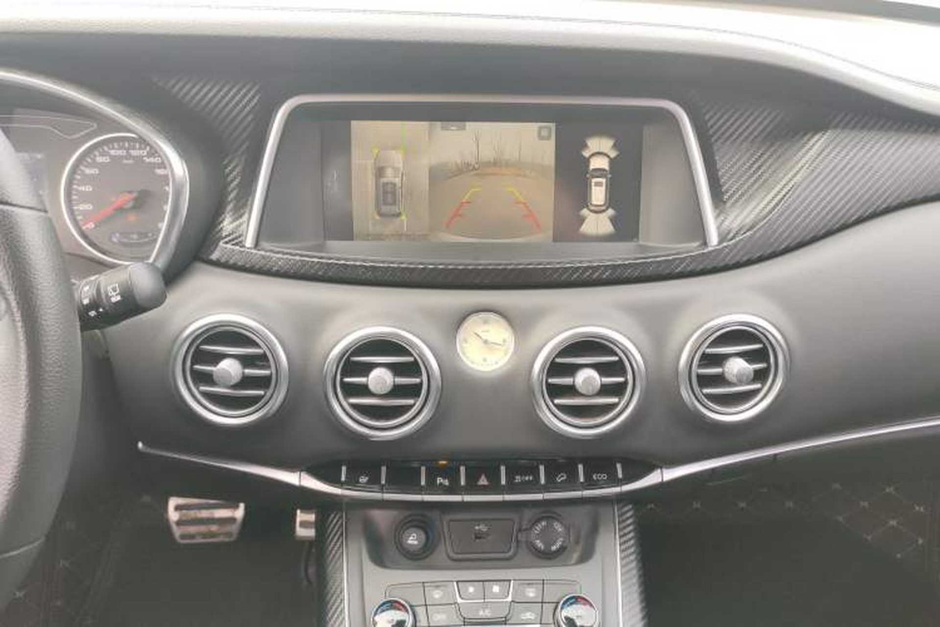 Used JAC Group Refine S7 2018 Super Edition 251T Automatic Supreme 5-Seater Audio And AC Panel