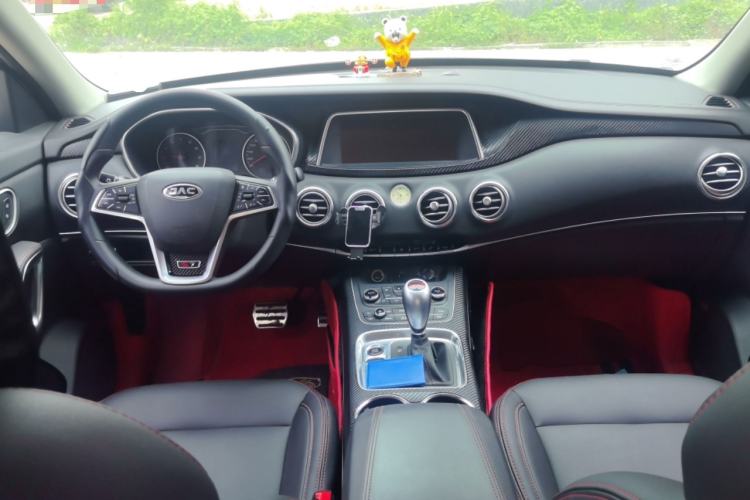 Used JAC Group Refine S7 2018 Sport Edition 1.5T Automatic Comfort Model 5 Seats Center Console
