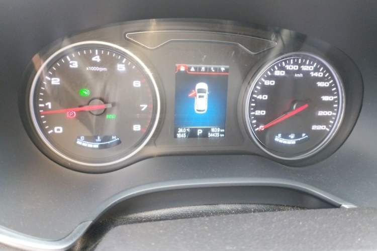 Used JAC Group Refine S7 2018 Super Edition 251T Automatic Supreme 5-Seater Instrument Cluster