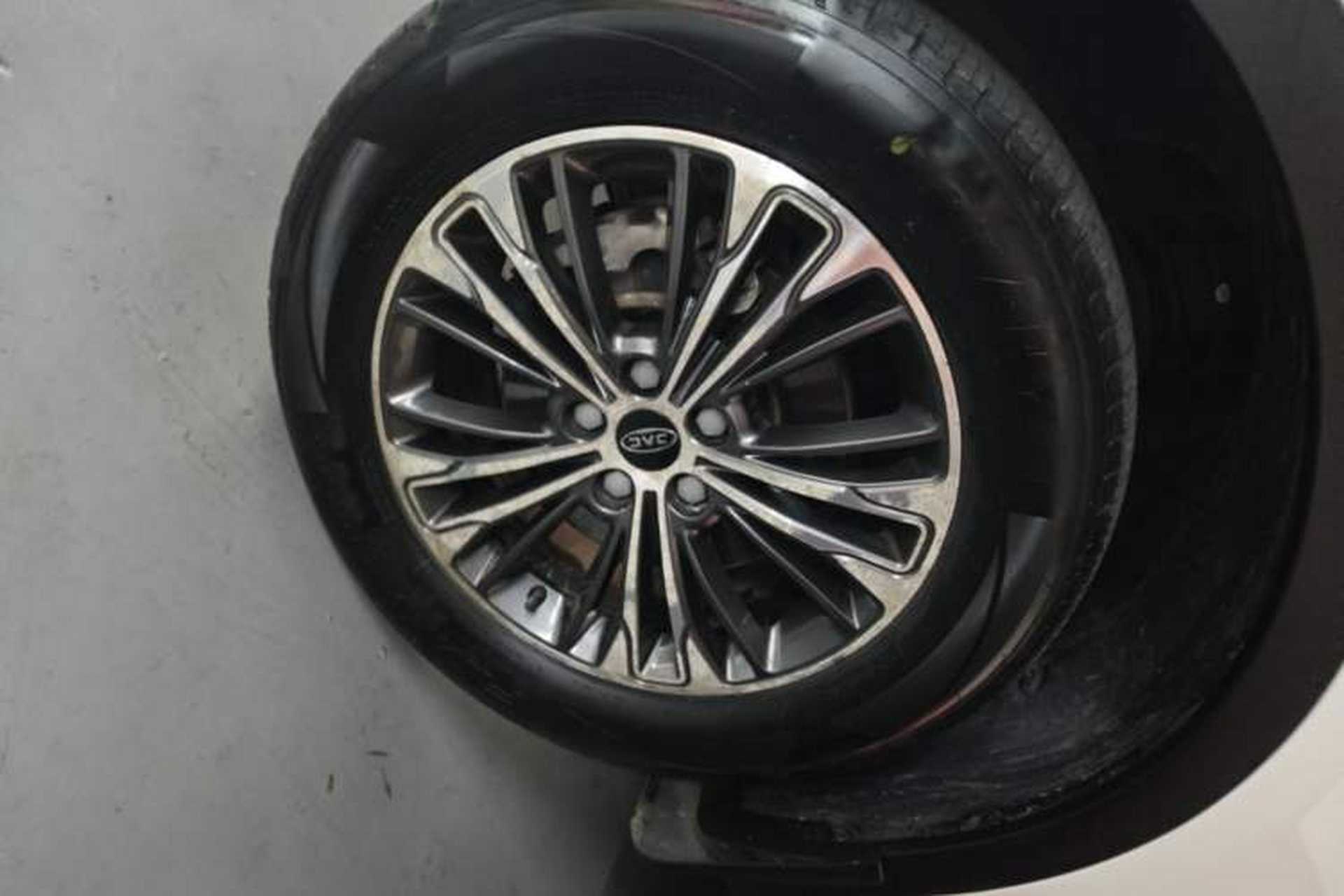Used JAC Group Refine S7 2018 Super Edition 251T Automatic Supreme 7-Seater Left Front Wheel Hub