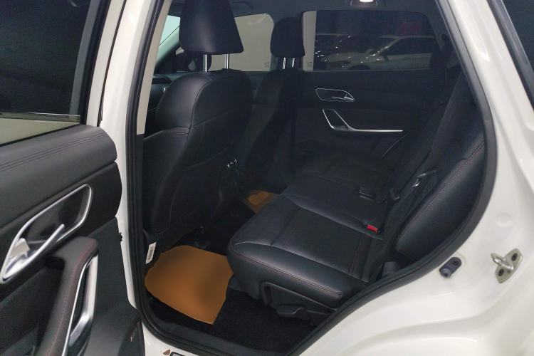 Used JAC Group Refine S7 2018 Super Edition 251T Automatic Supreme 5-Seater Left Rear Seat
