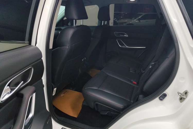 Used JAC Group Refine S7 2018 Super Edition 251T Automatic Supreme 5-Seater Right Rear Seat