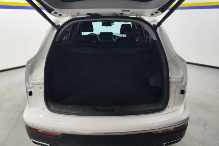 Used JAC Group Refine S7 2018 Super Edition 251T Automatic Supreme 5-Seater Trunk