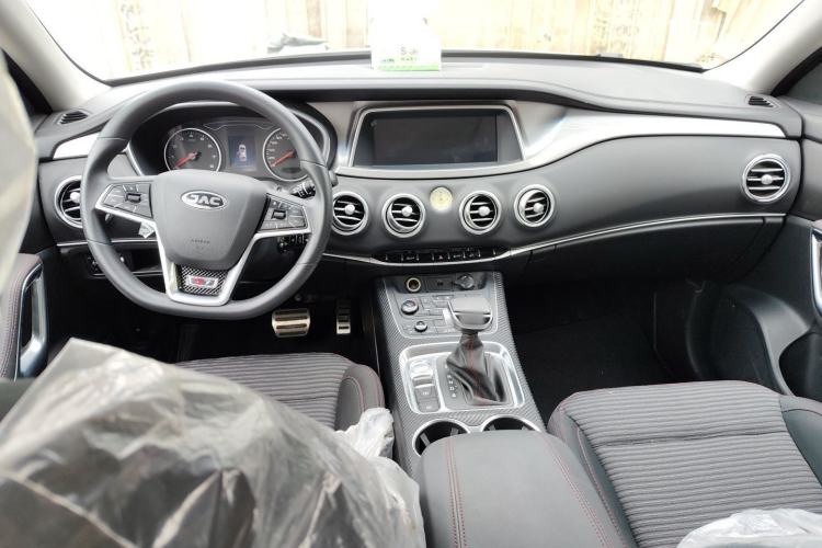 Used JAC Group Refine S7 2019 1.5T Automatic Safety Model 5 Seats Center Console