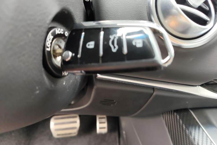 Used JAC Group Refine S7 2019 1.5T Automatic Safety Model 5 Seats Vehicle Key