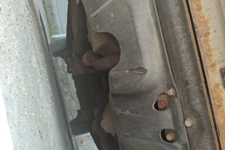 Used JAC Group Rein 2011 2.0L Two-Wheel Drive Entry-Level Trim Chassis Front