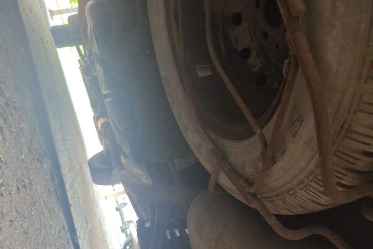Used JAC Group Rein 2011 2.0L Two-Wheel Drive Entry-Level Trim Chassis Rear