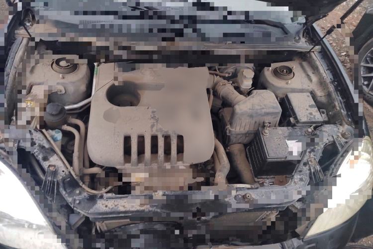 Used JAC Group Rein 2011 2.0L Two-Wheel Drive Luxury Edition Engine Bay