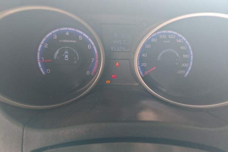 Used JAC Group Rein 2011 2.0L Two-Wheel Drive Entry-Level Trim Instrument Cluster