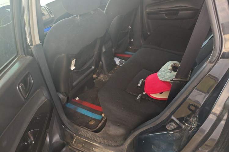 Used JAC Group Rein 2011 2.0L Two-Wheel Drive Entry-Level Trim Left Rear Seat