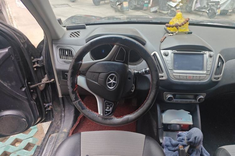 Used JAC Group Rein 2011 2.0L Two-Wheel Drive Luxury Edition Steering Wheel
