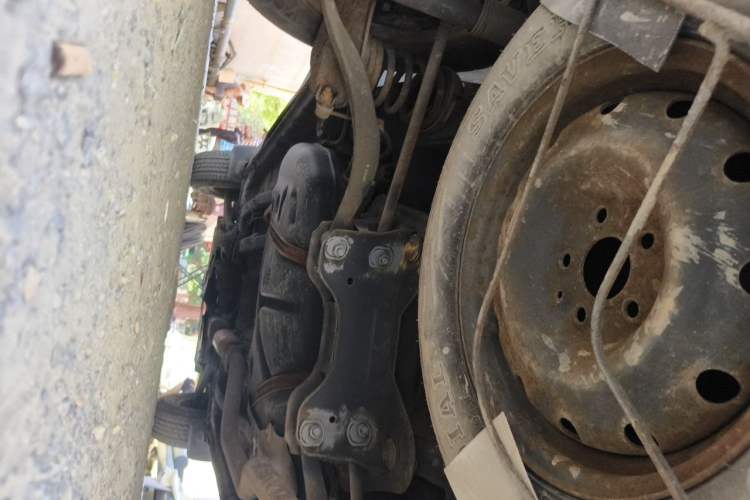 Used JAC Group Rein 2011 2.0L Two-Wheel Drive Luxury Edition Chassis Rear