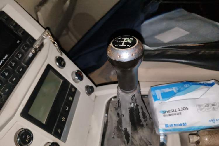 Used JAC Group Ruiling 2014 1.9T Standard Model Double Cab 4DB1-2C Gear Lever