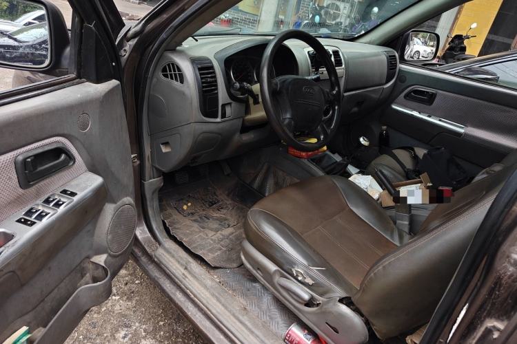 Used JAC Group Ruiling 2014 2.4T Standard Version Big Double-Cab 4D25U Driver Seat