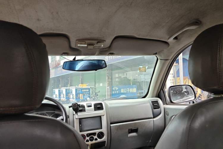 Used JAC Group Ruiling 2014 2.4T Standard Version Big Double-Cab 4D25U Headliner