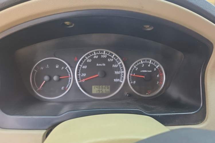 Used JAC Group Ruiling 2014 2.8T V1 Two-Wheel-Drive Standard Version Big Double Cab – 4DA1-2C Instrument Cluster