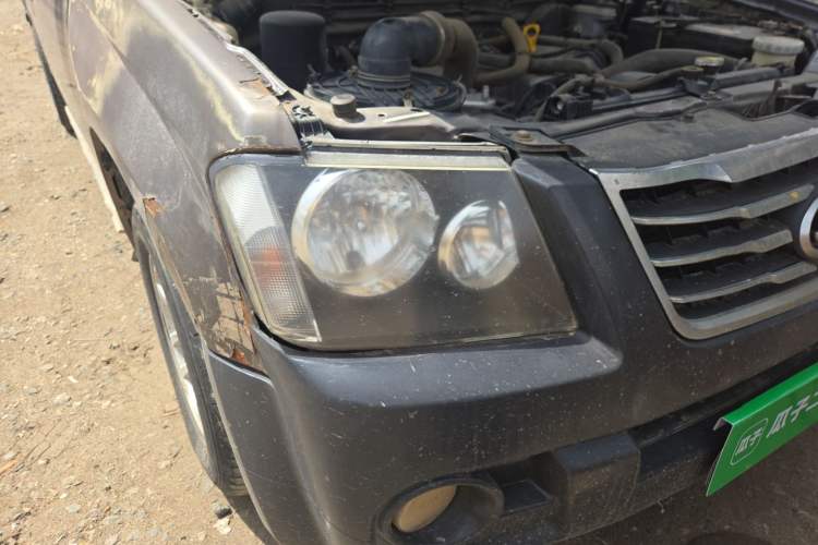 Used JAC Group Ruiling 2014 2.8T V1 Two-Wheel-Drive Standard Version Big Double Cab – 4DA1-2C Right Front Headlight