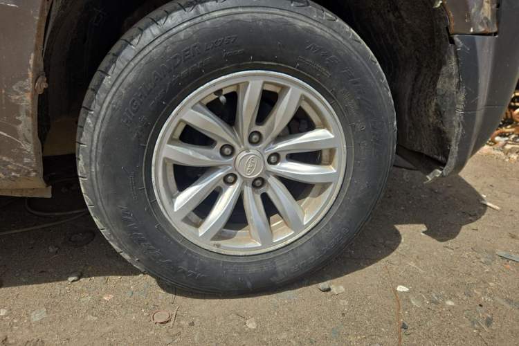 Used JAC Group Ruiling 2014 2.8T V1 Two-Wheel-Drive Standard Version Big Double Cab – 4DA1-2C Right Front Wheel Hub