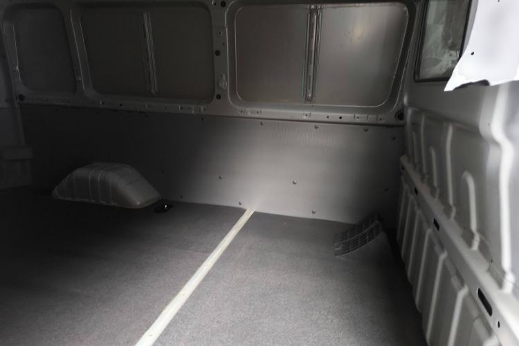 Used JAC Group Sunray 2023 2.0T 5-Series Logistics Version 3-Seater D20TCIF1 Interior 4
