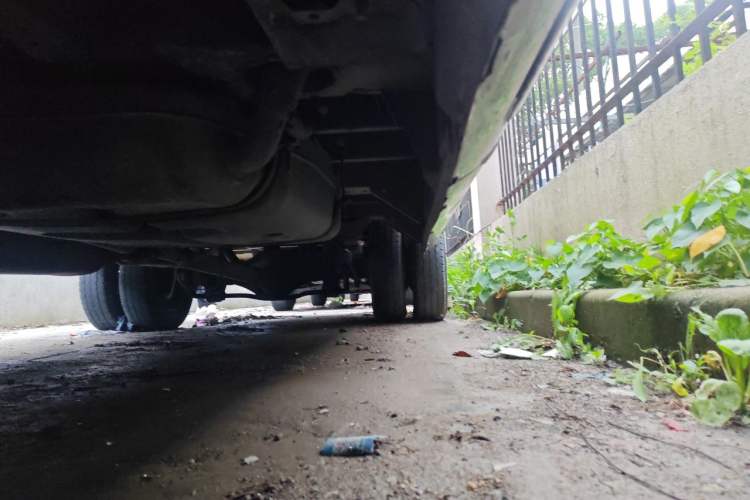 Used JAC Group Sunray 2011 2.8T Express Version China IV Chassis Front Left