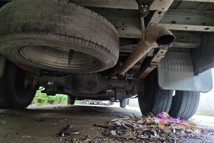 Used JAC Group Sunray 2011 2.8T Express Version China IV Chassis Rear