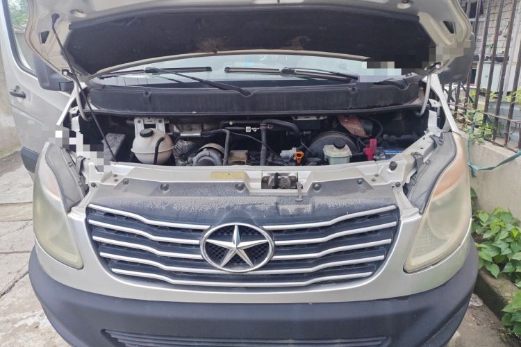 Used JAC Group Sunray 2011 2.8T Express Version China IV Engine Bay