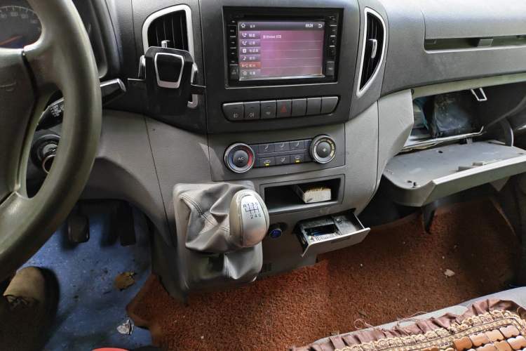 Used JAC Group Sunray 2013 1.9T 4-Series Star Express Audio And AC Panel