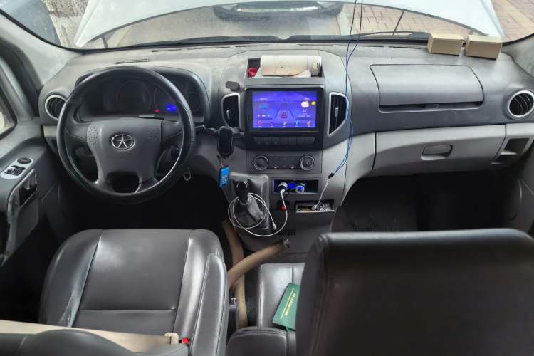 Used JAC Group Sunray 2013 2.8T 6-Series Star Express China IV Standard Center Console