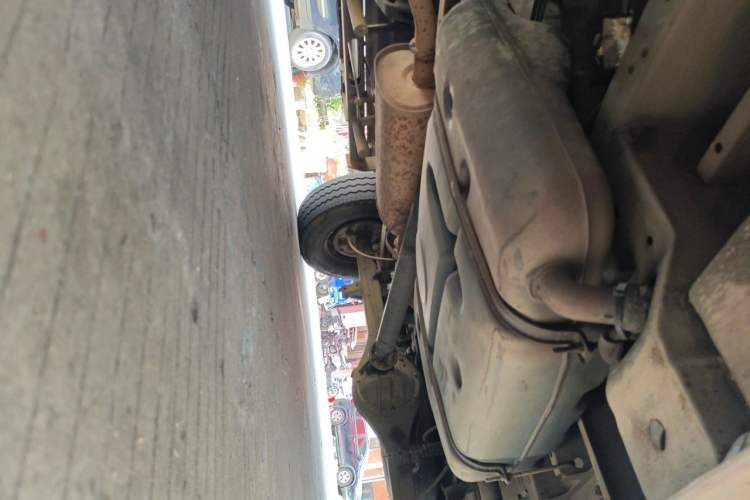 Used JAC Group Sunray 2013 1.9T 4-Series Star Express Chassis Front Left