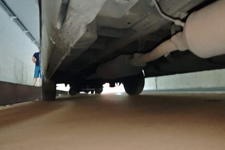 Used JAC Group Sunray 2013 2.8T 5-Series Star Express Emission Standard IV Chassis Front Right