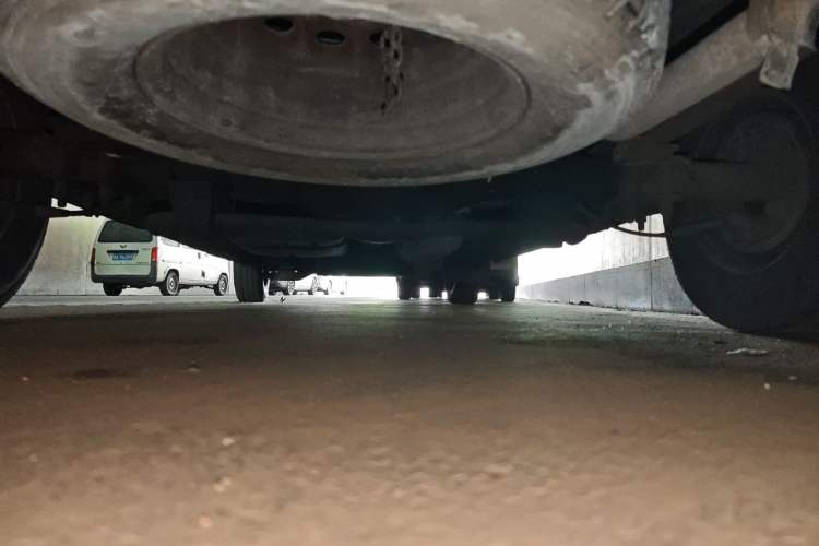 Used JAC Group Sunray 2013 2.8T 5-Series Star Express Emission Standard IV Chassis Rear