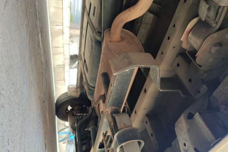 Used JAC Group Sunray 2013 1.9T 4-Series Star Express Chassis Rear Right