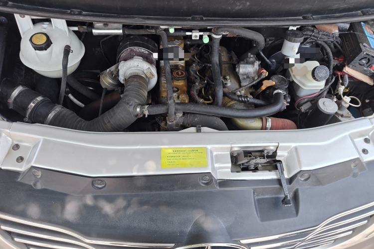 Used JAC Group Sunray 2013 2.8T 6-Series Star Express China IV Standard Engine Bay