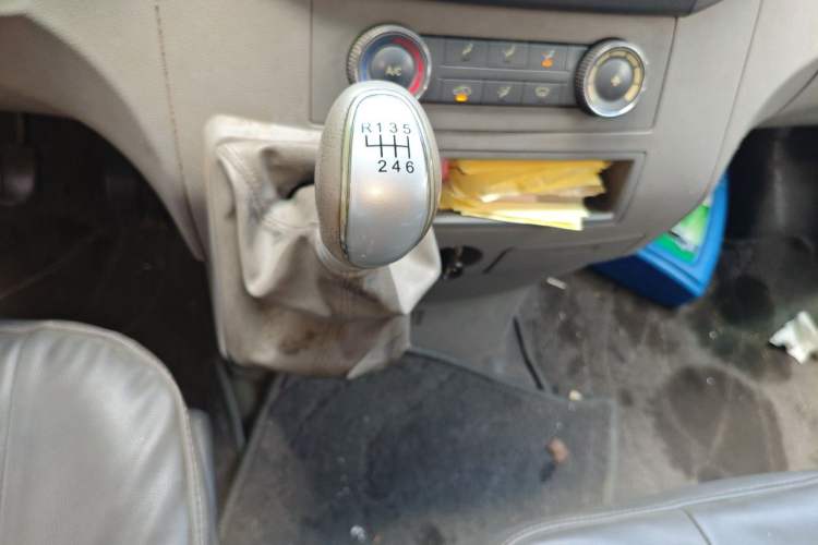 Used JAC Group Sunray 2013 1.9T 4-Series Star Express Gear Lever