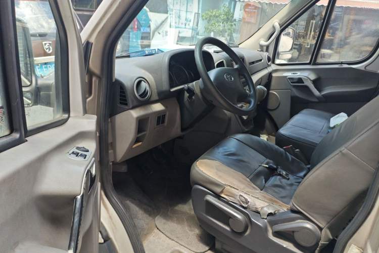 Used JAC Group Sunray 2013 1.9T 4-Series Star Express Interior 3