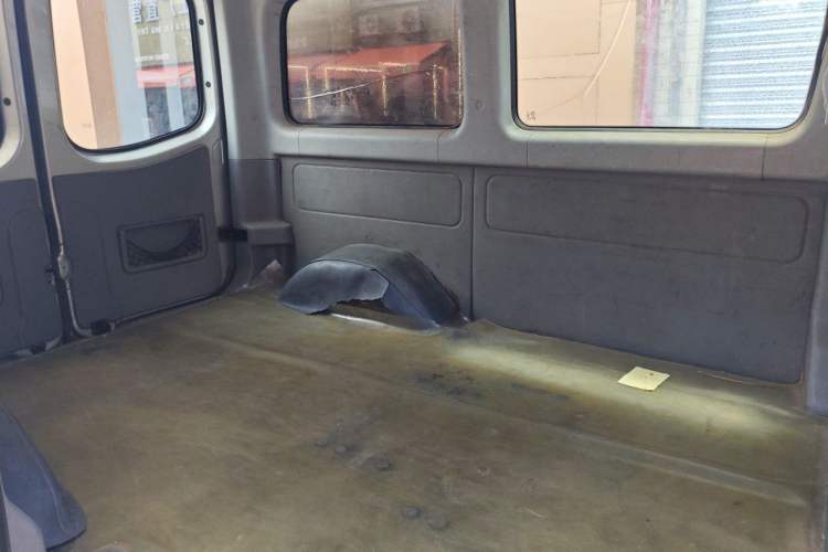 Used JAC Group Sunray 2013 1.9T 4-Series Star Express Interior 4