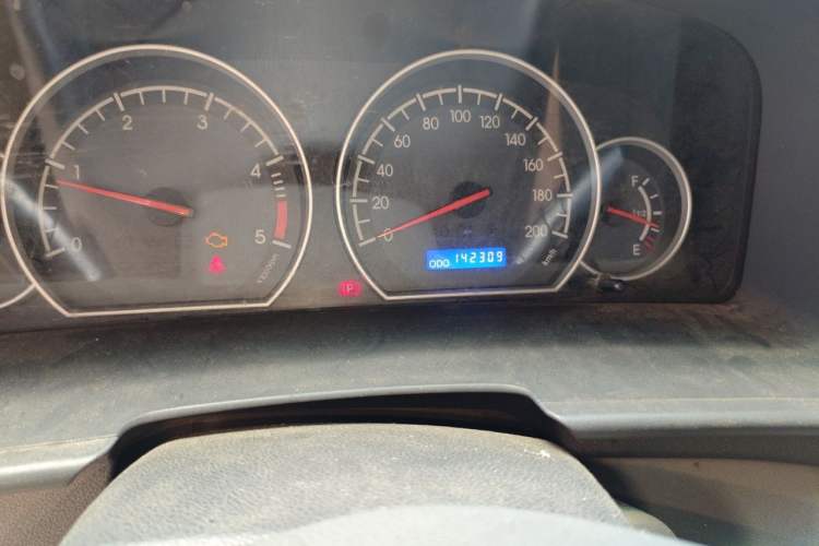 Used JAC Group Sunray 2013 1.9T 4-Series Star Express Odometer Close Up