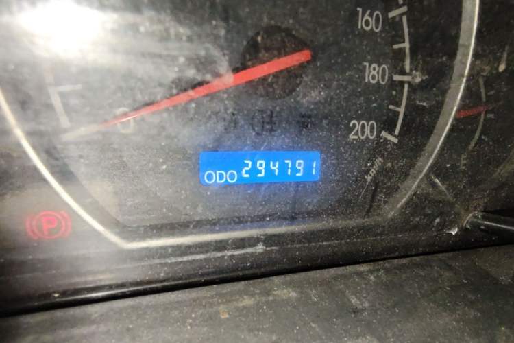 Used JAC Group Sunray 2013 2.8T 5-Series Star Express Emission Standard IV Odometer Close Up