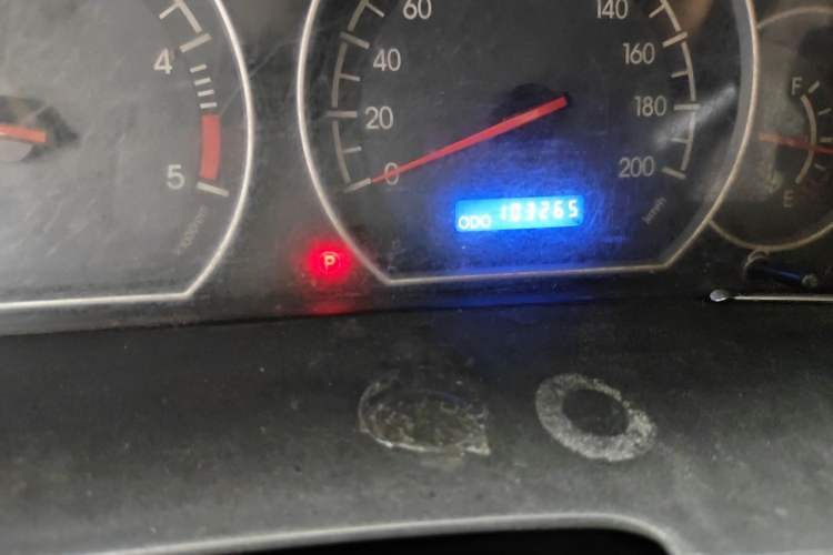 Used JAC Group Sunray 2013 1.9T 4-Series Star Express Odometer Close Up