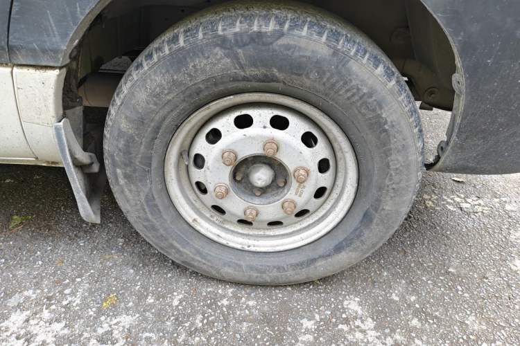 Used JAC Group Sunray 2013 1.9T 4-Series Star Express Right Front Wheel Hub