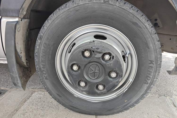 Used JAC Group Sunray 2013 2.8T 6-Series Star Express China IV Standard Right Front Wheel Hub
