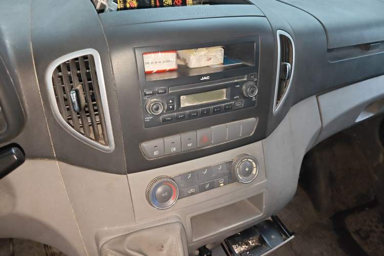 Used JAC Group Sunray 2013 2.8T 4-Series Star Express China IV Standard Audio And AC Panel